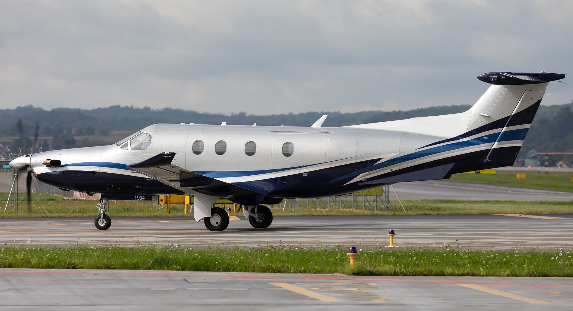 Pilatus PC-12 - Skyllence