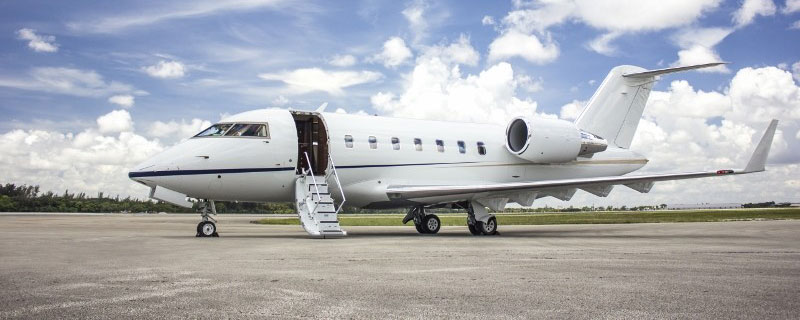 Bombardier Challenger 605 - Skyllence