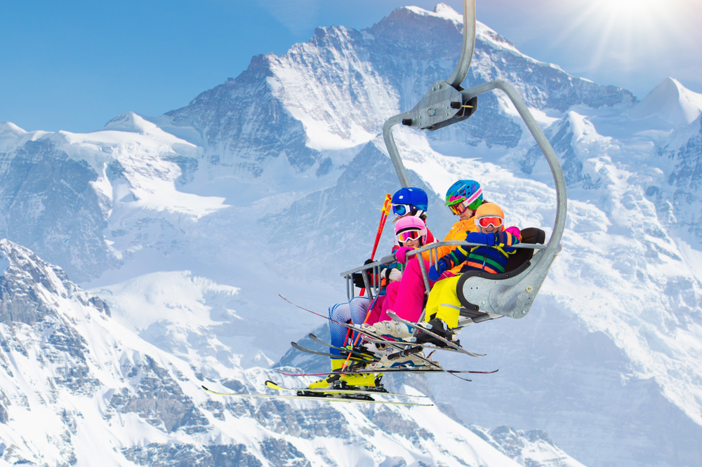 Private Jet-Setting to a Winter Wonderland: The Ultimate Guide to Skiing in the Swiss Alps